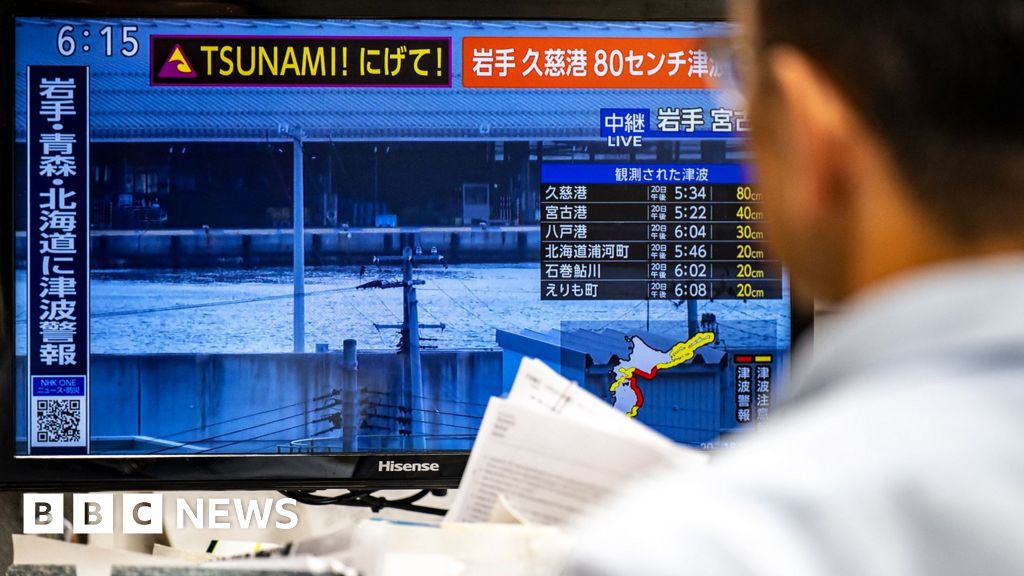 Peringatan tsunami di Jepang, evakuasi warga ke tempat aman